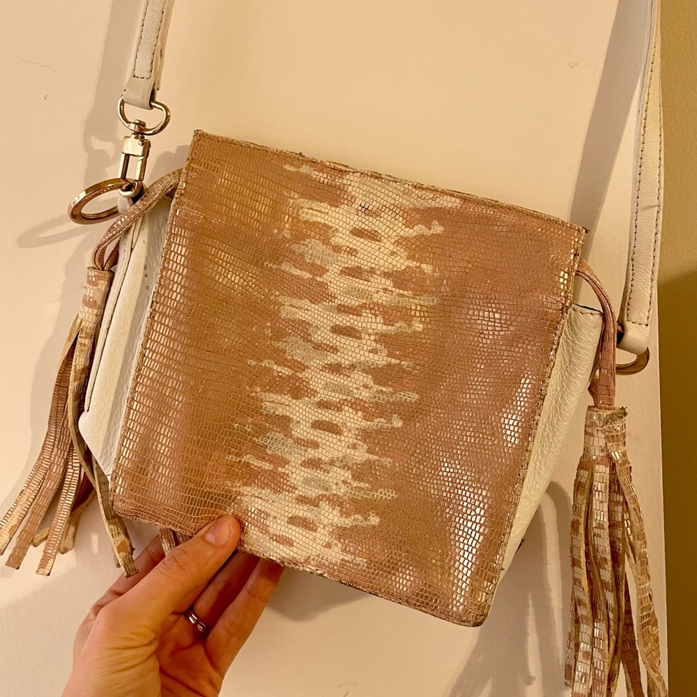 Used. Kelly Wynne “sorry im not sorry” satchel - Picture 2 of 5